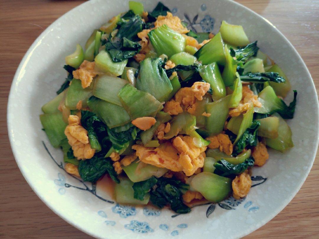 这么操作，油菜炒鸡蛋超好吃