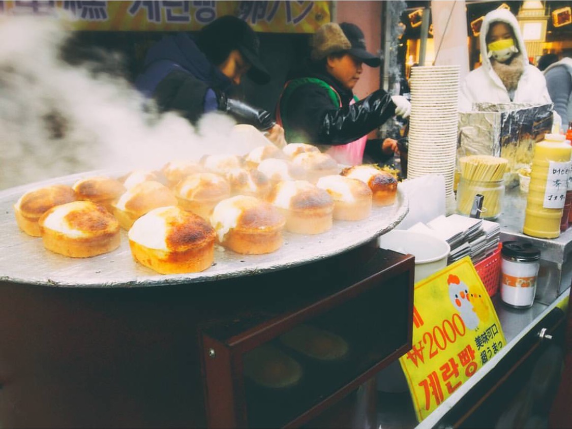 韩国街头流行的鸡蛋面包，做起来其实超级简单