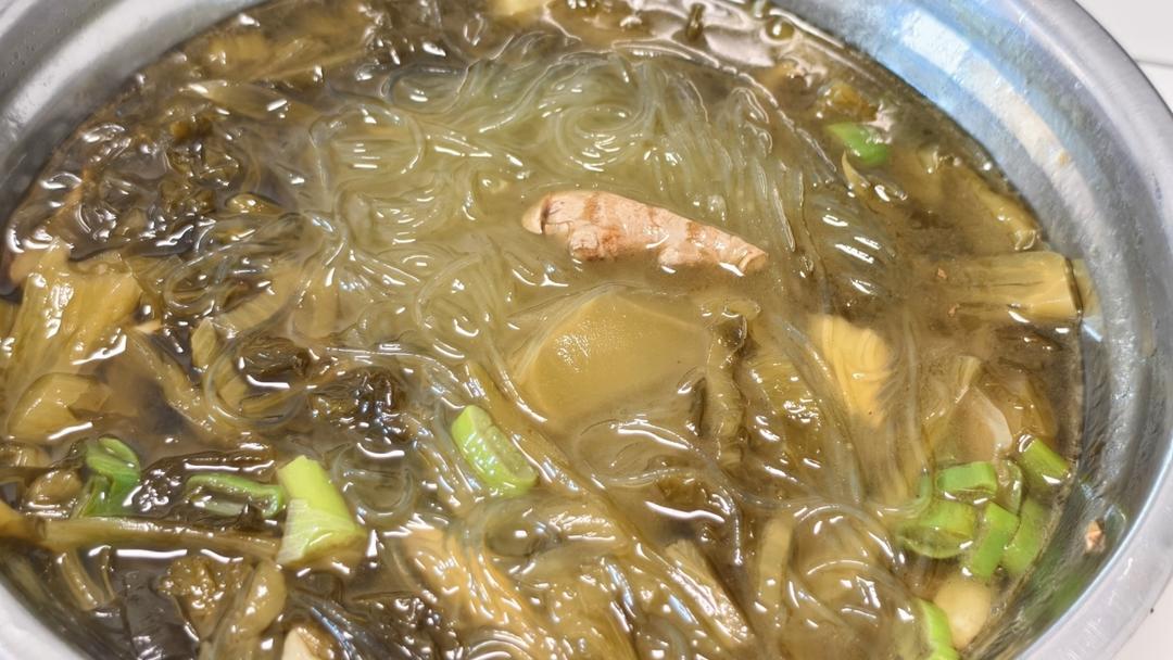 酸菜粉丝汤
