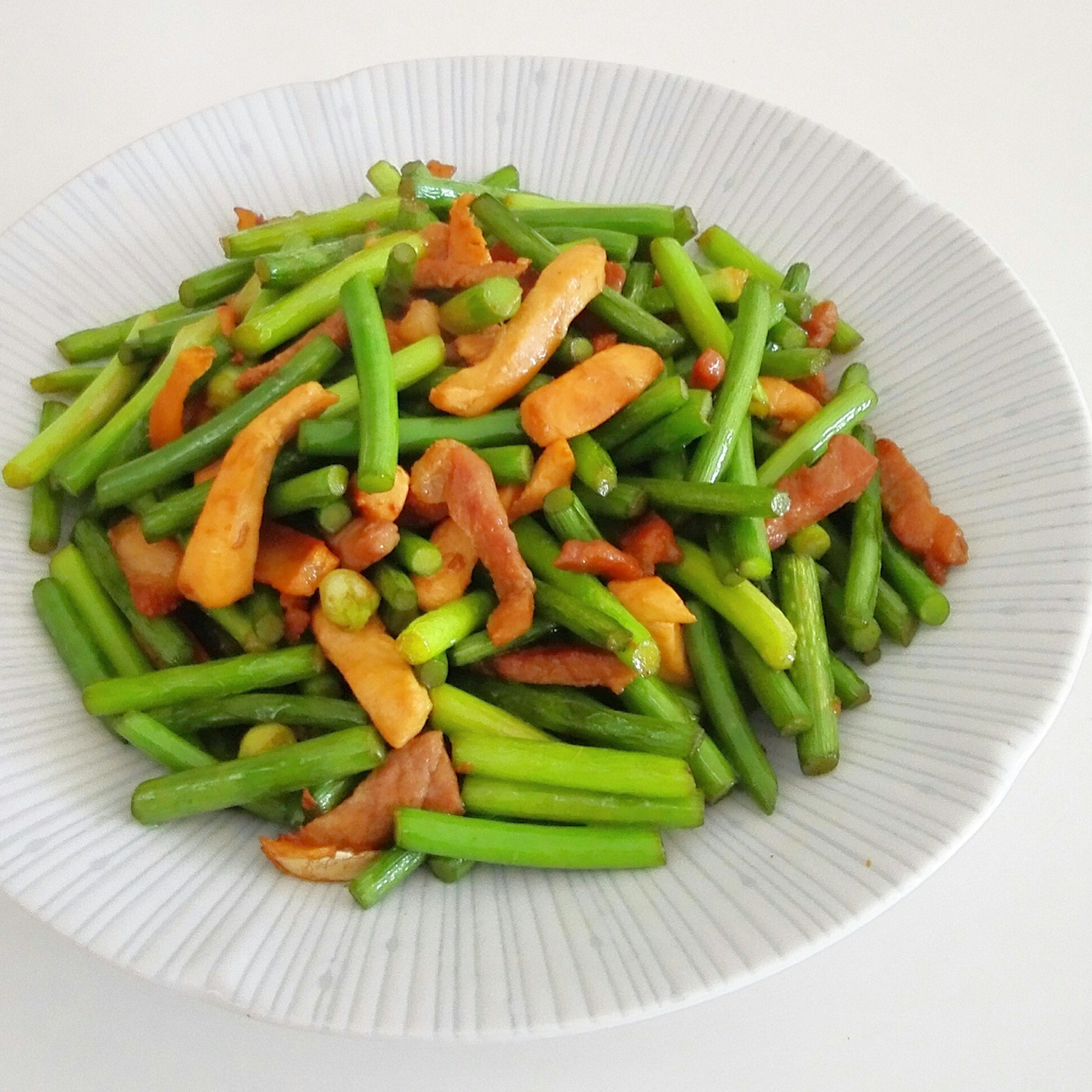 蒜苗炒肉丝