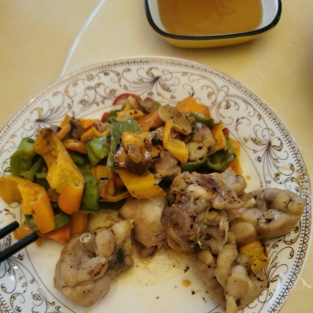 嫩的不要不要的爆炒牛蛙
