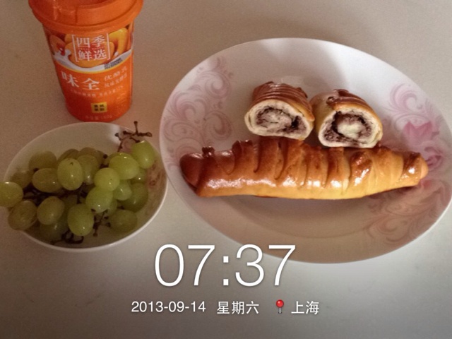 毛毛虫面包