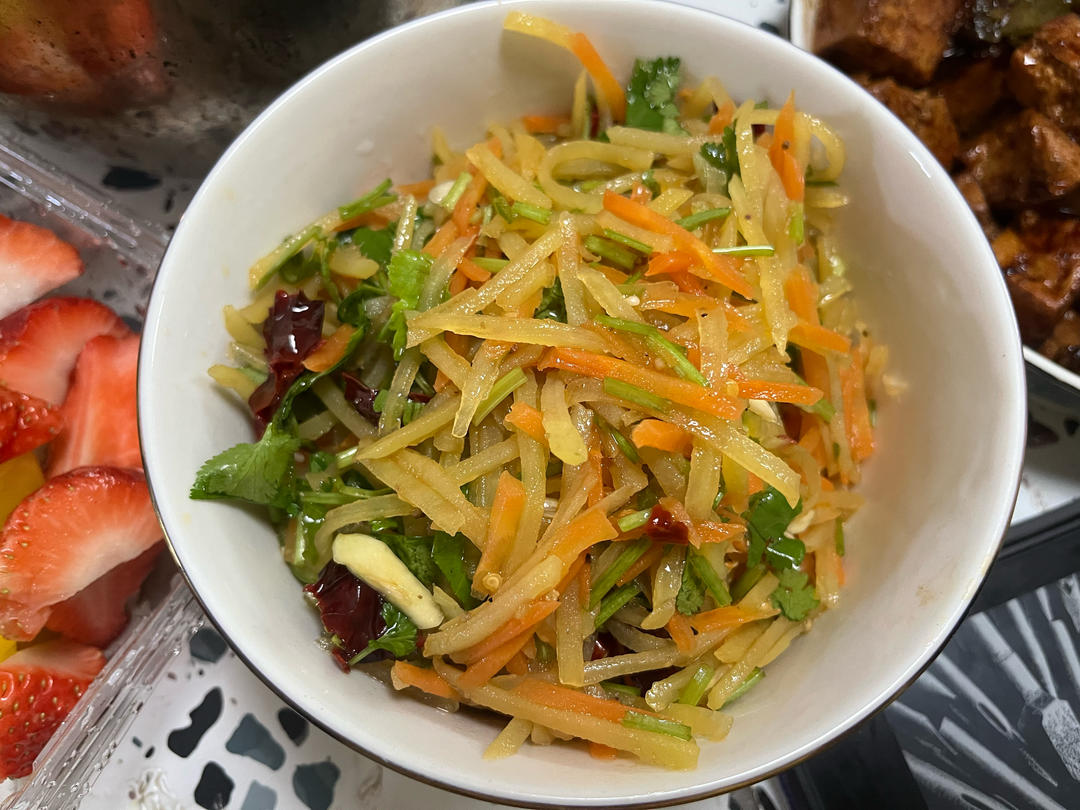 炝拌土豆丝（炎宝爱吃饭版本）