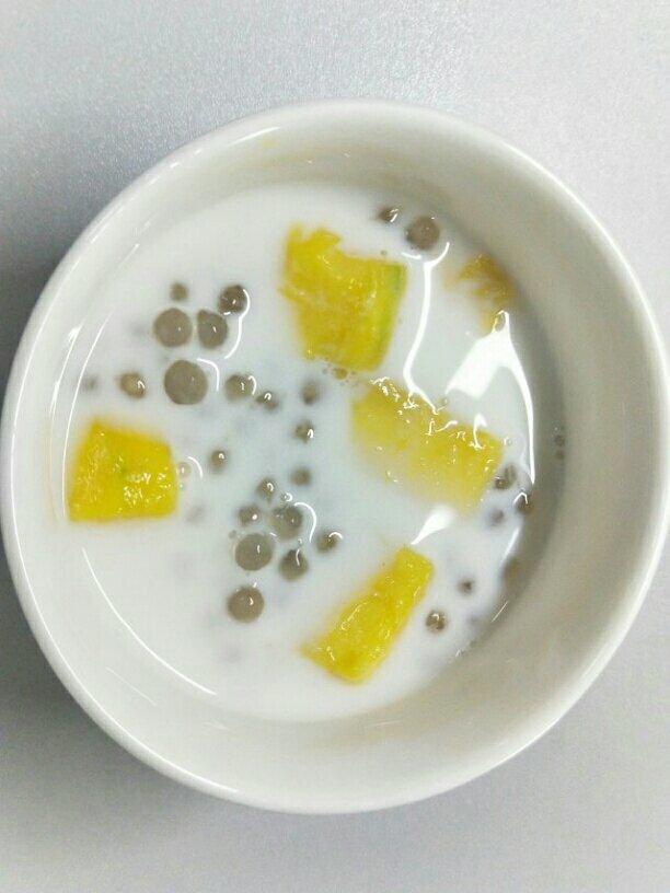 芒果椰汁西米露