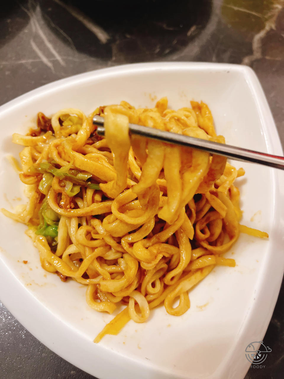 快手纯手工擀面条