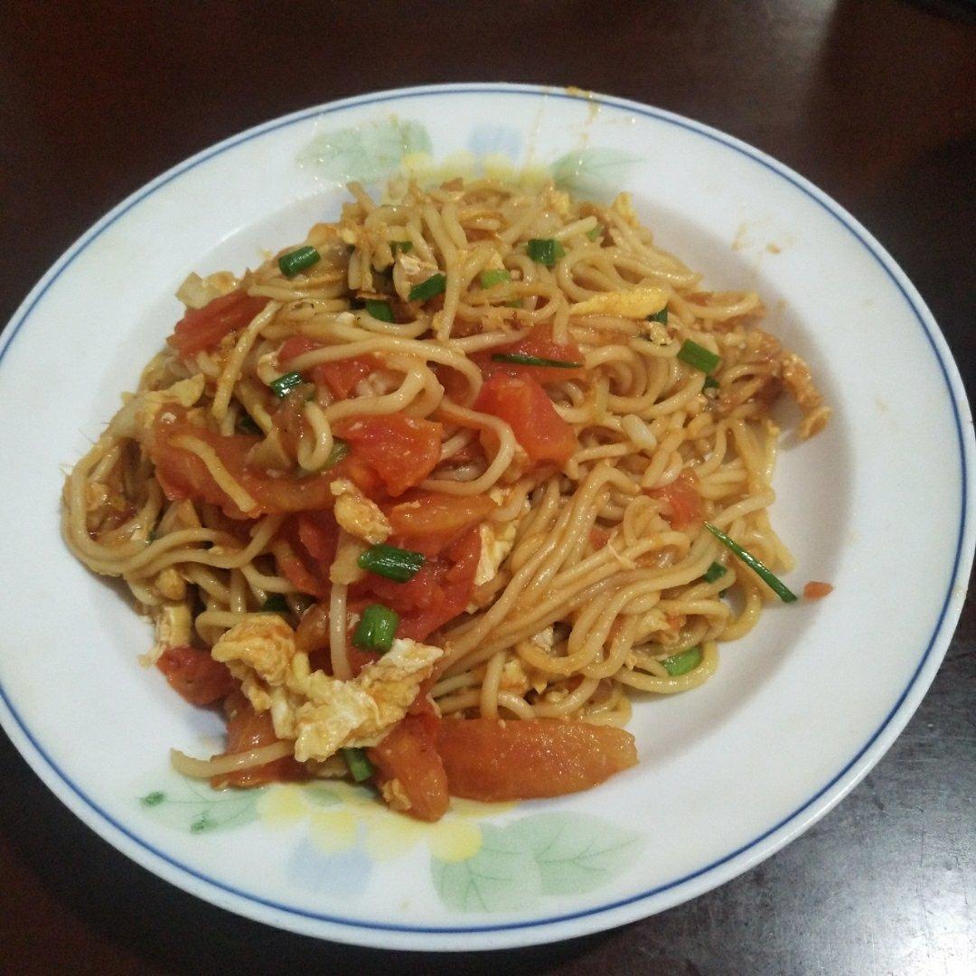 番茄鸡蛋炒面