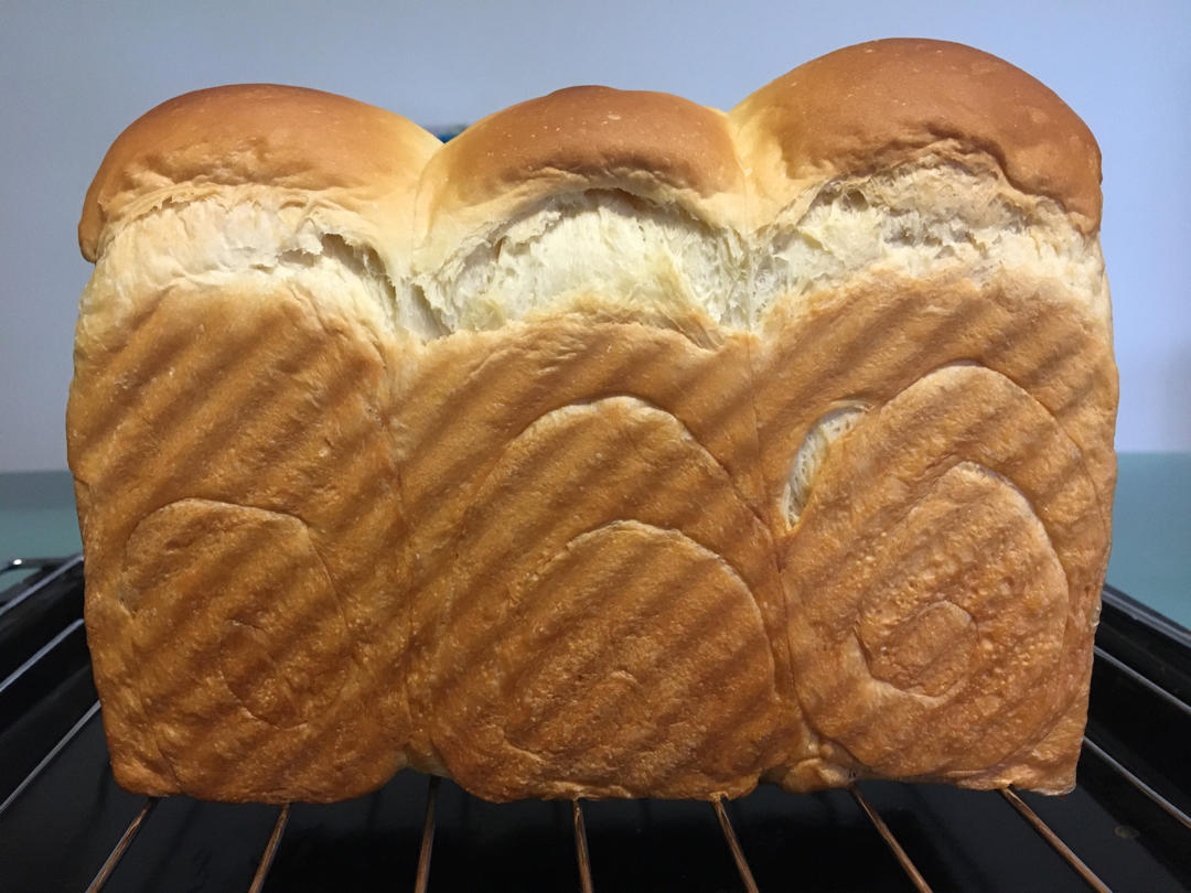 Poolish种（波兰种）吐司——不推荐不行的吐司配方