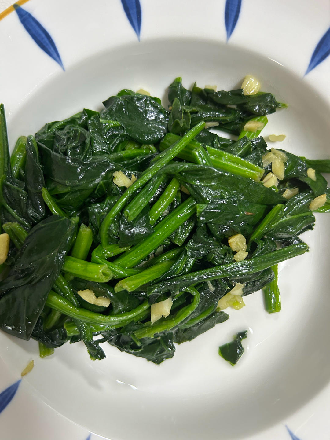 不涩口又嫩的清炒菠菜