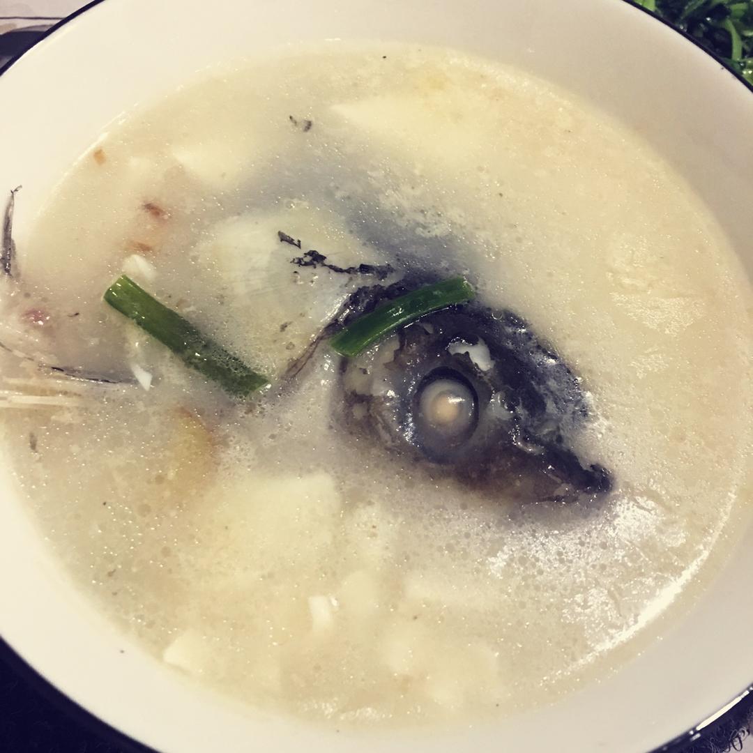 流传已久的太白鱼头汤