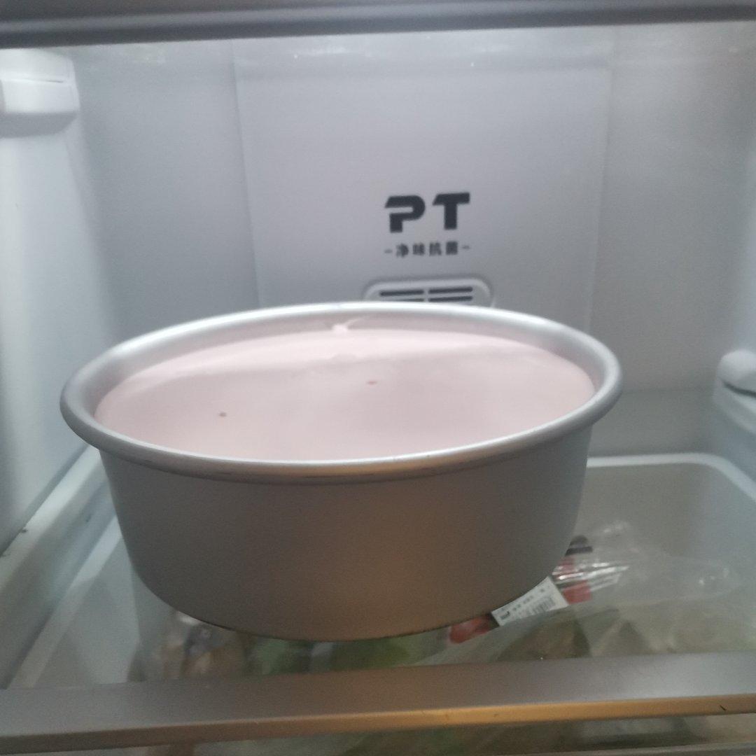 牛奶慕斯蛋糕