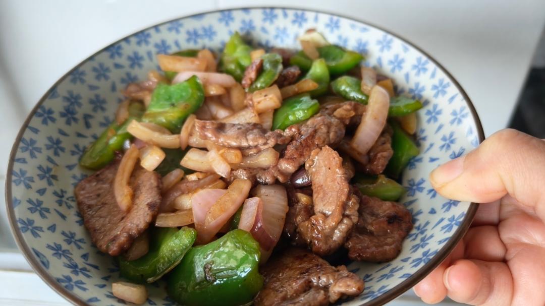 青椒洋葱炒牛肉丝