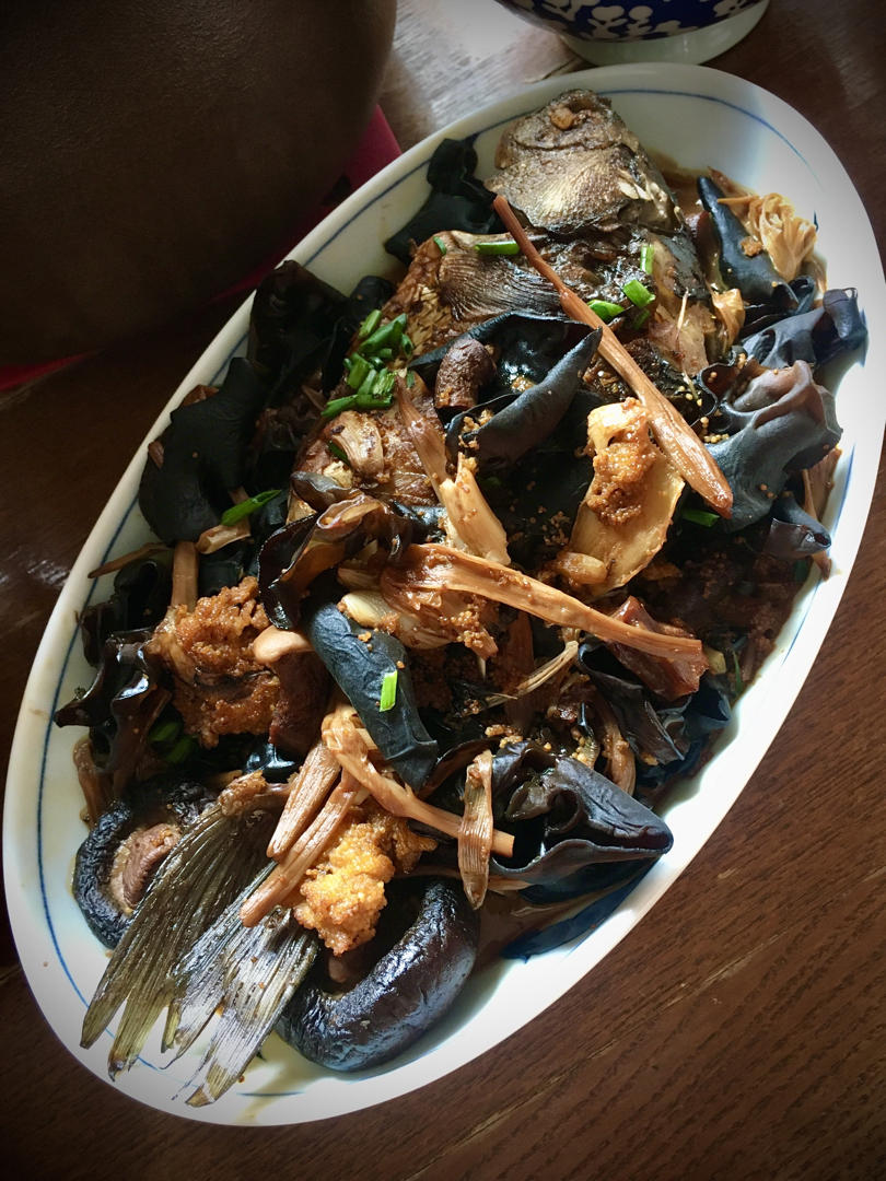 红烧鲫鱼塞肉