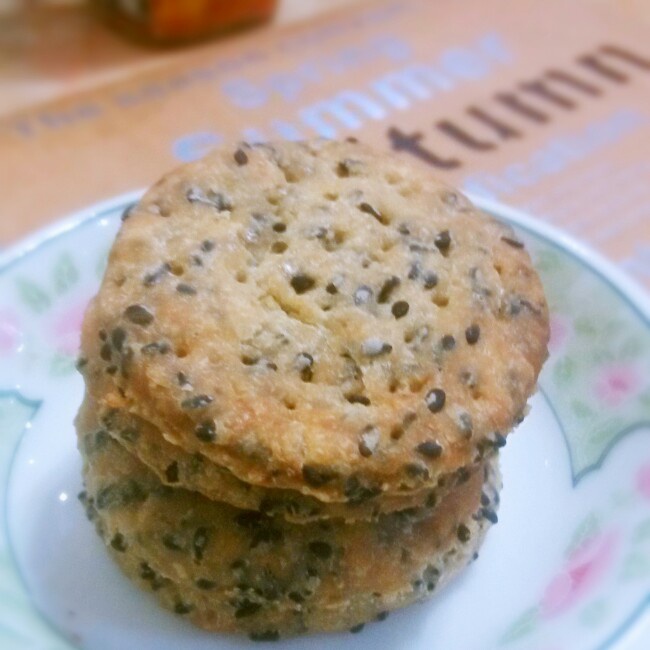 无蛋无奶芝麻饼干