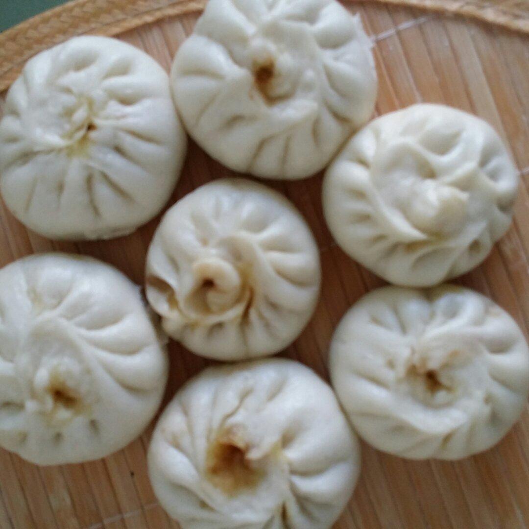 洋葱酱肉丁包子