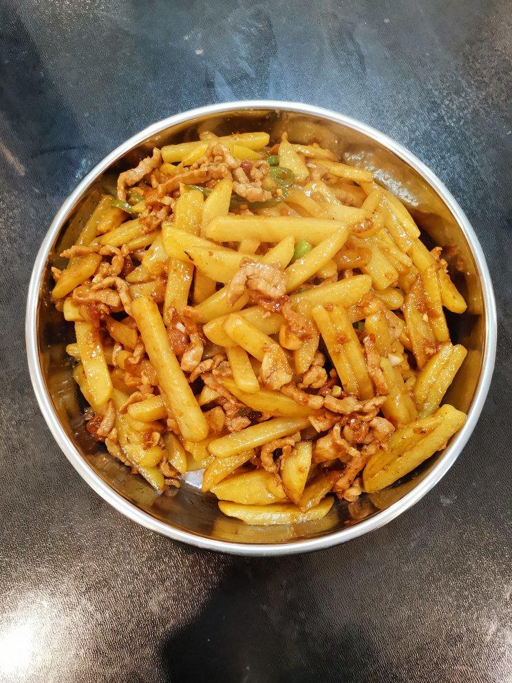 土豆片炒肉