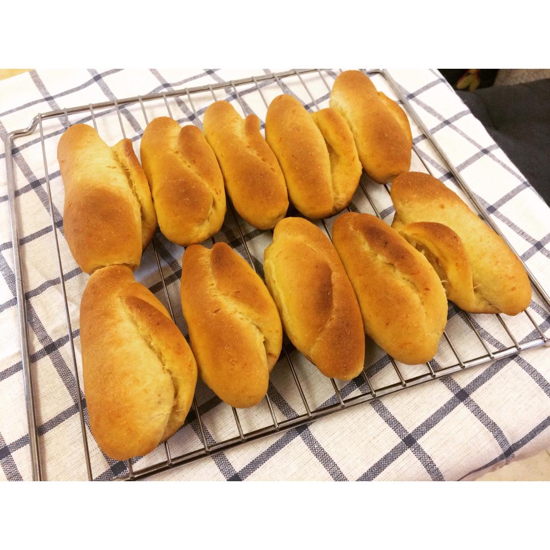 金大旺的胡萝卜小餐包