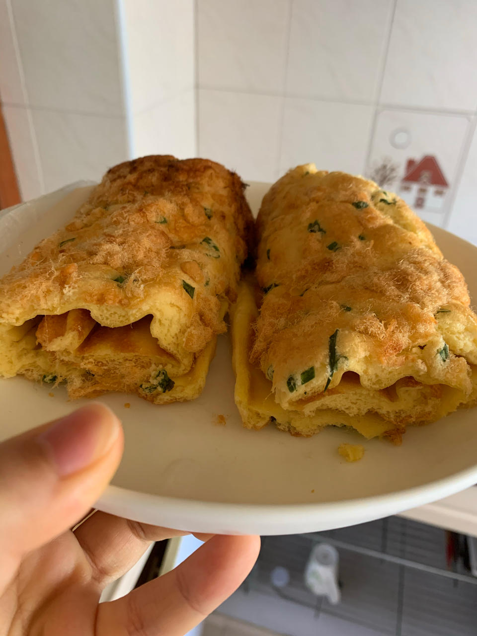 不容易开裂的咸味肉松蛋糕卷