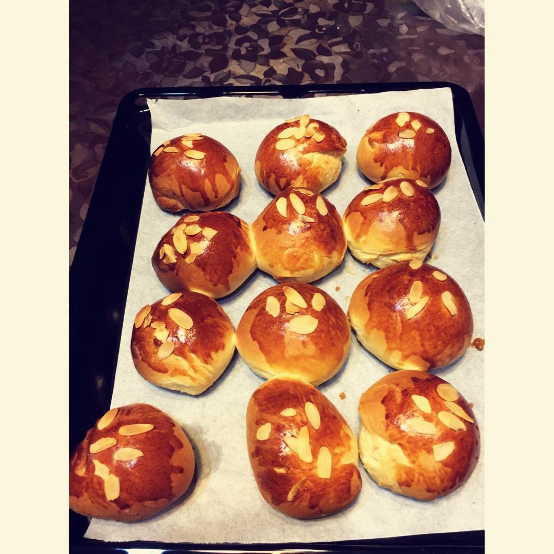 鲜奶油小餐包（一次发酵）
