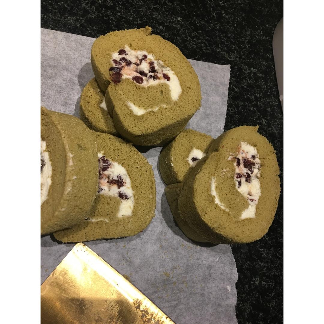 抹茶戚风蛋糕卷