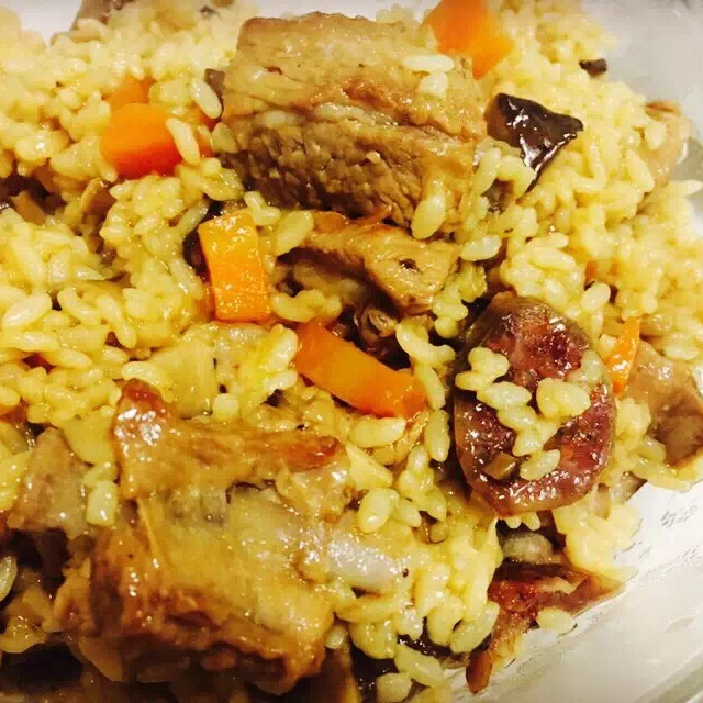 喷香排骨焖饭（爆好吃）