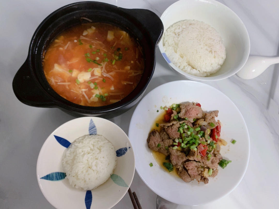番茄豆腐金针菇汤