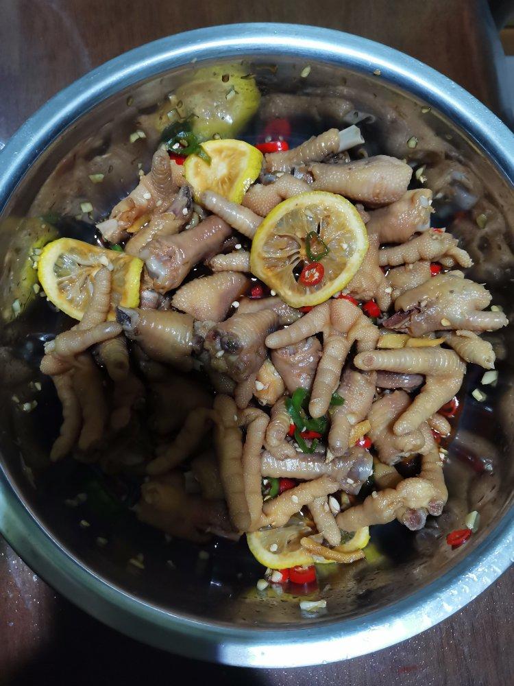 停不下来的秘制凉拌鸡爪