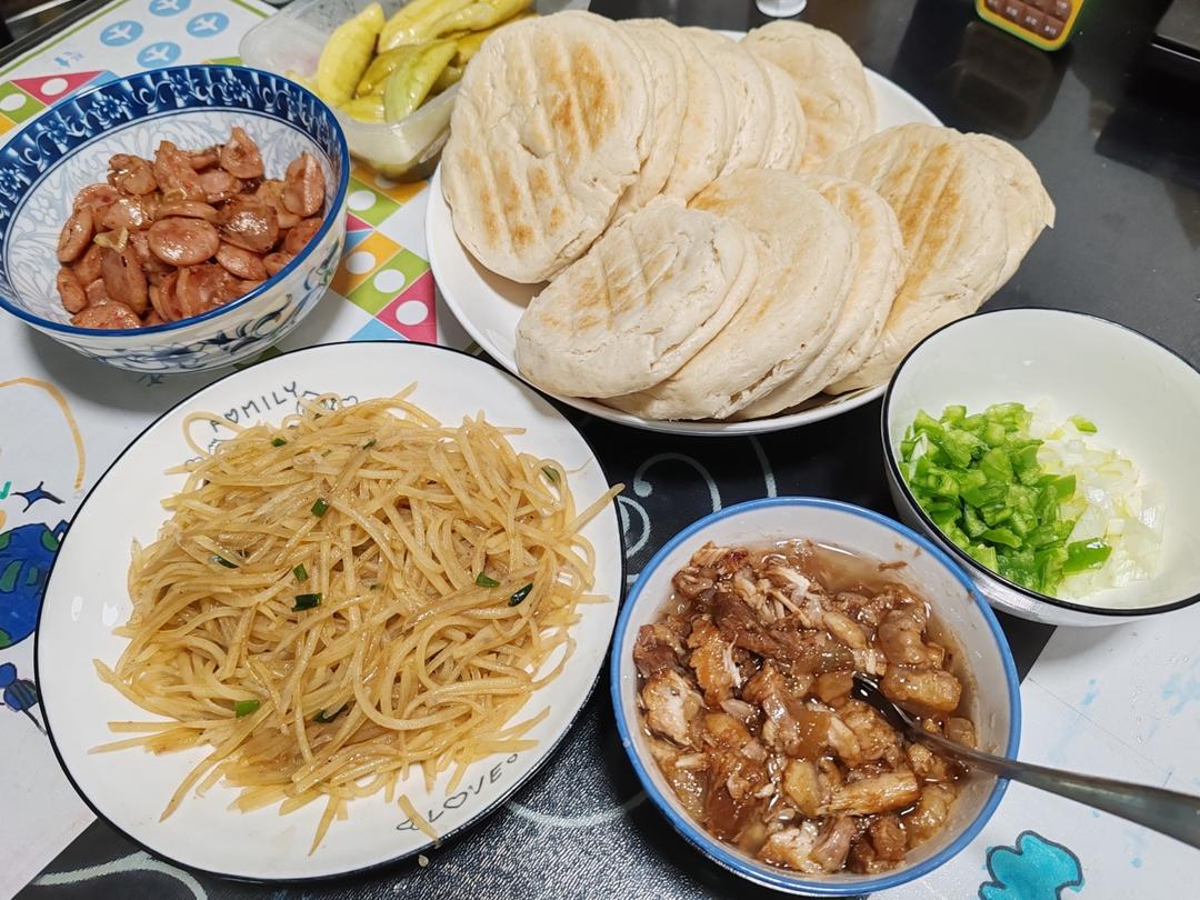 肉夹馍饼(不用泡打粉也外酥里嫩的肉夹馍饼)