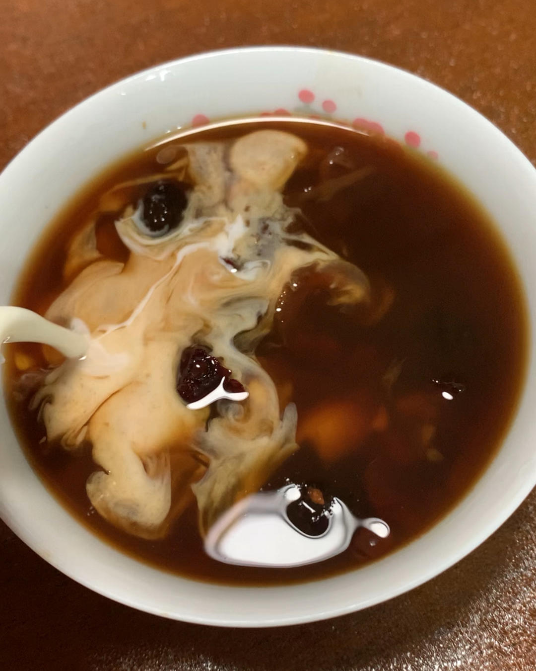 红豆薏米百合牛奶糖水