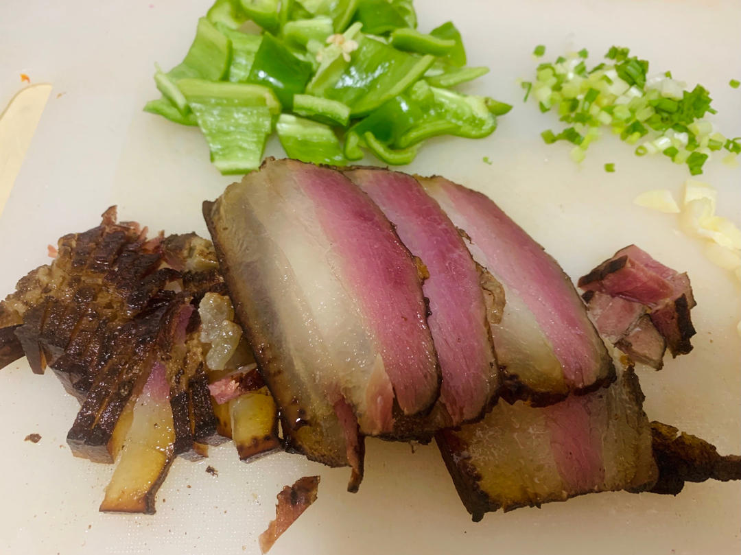干茶树菇炒腊肉