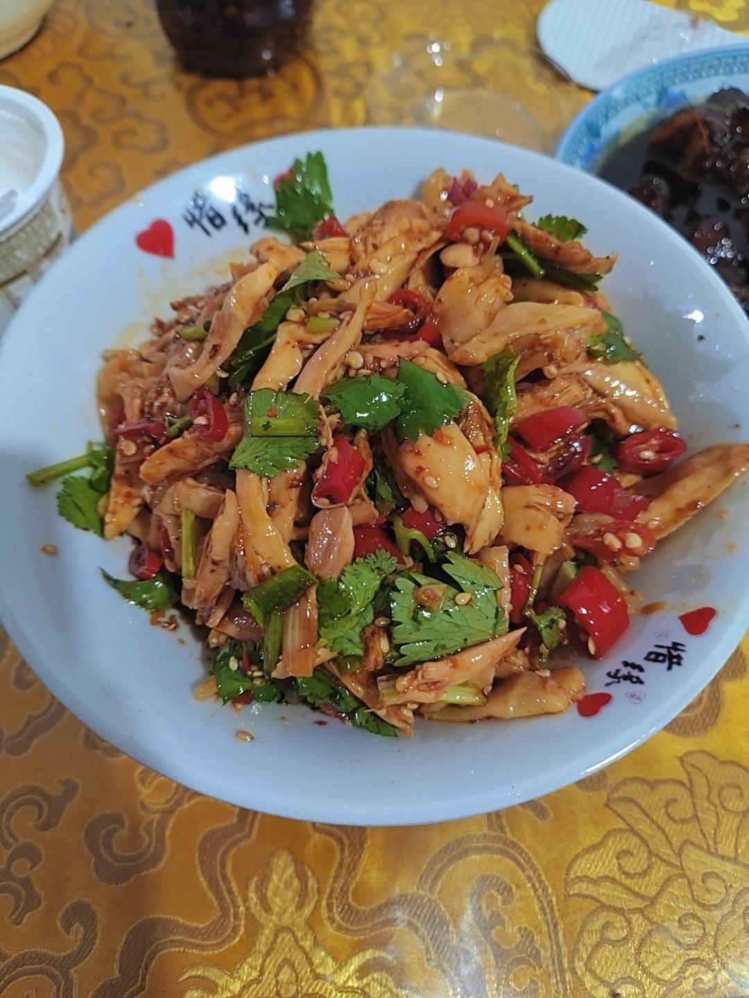 手撕鸡腿🦵