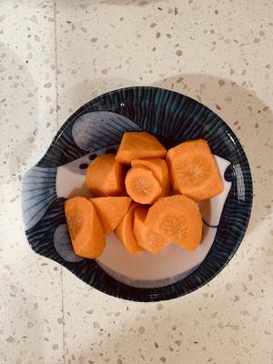 胡萝卜土豆炖牛肉的做法 步骤3