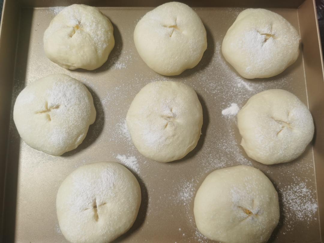 (超好吃的咸口面包）爆浆培根芝士面包