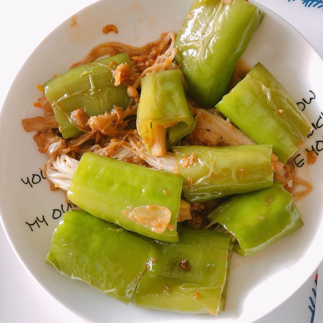 虎皮尖椒金针菇