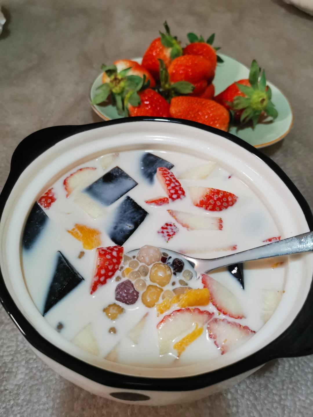 芋圆红豆烧仙草