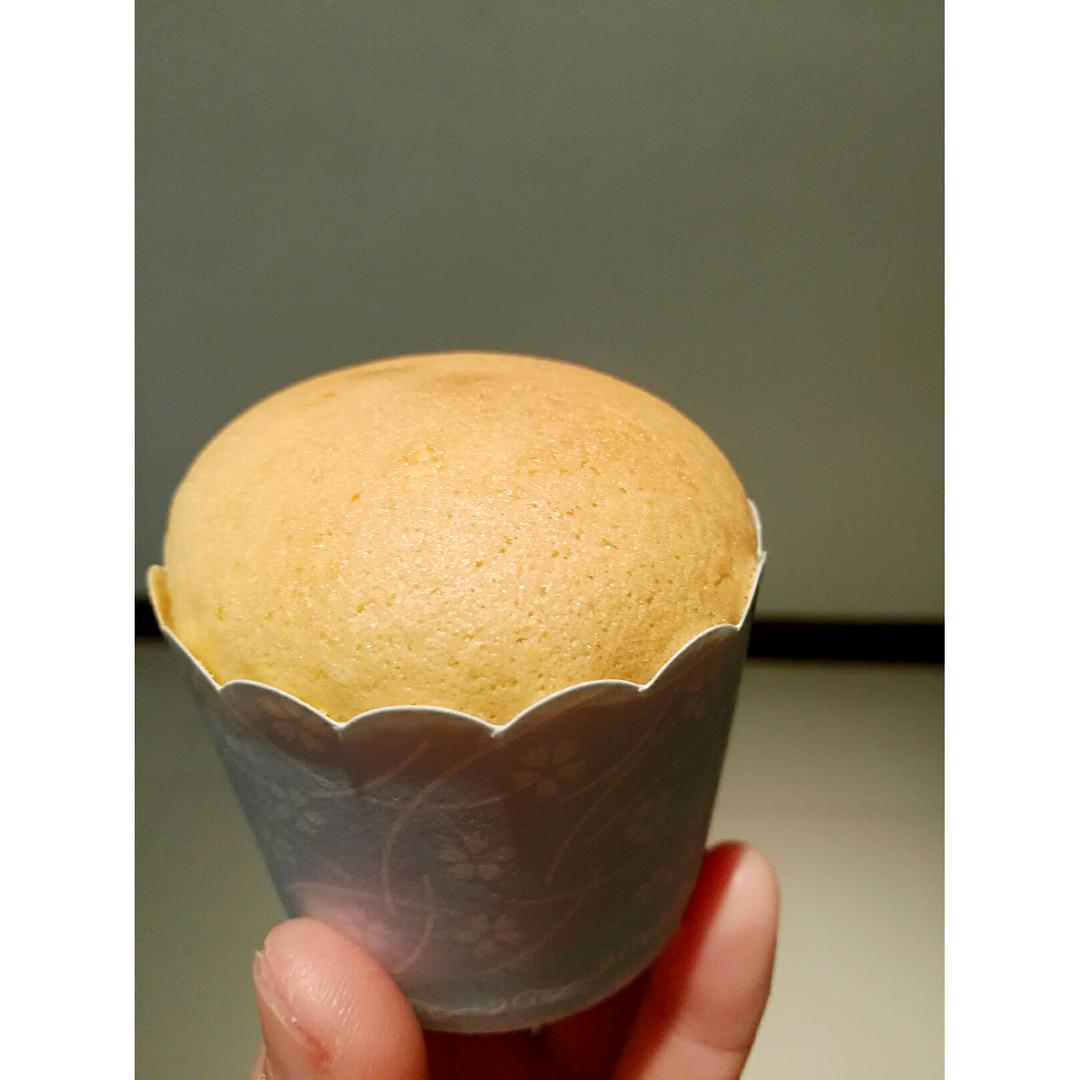 红豆沙夹心老式鸡蛋糕