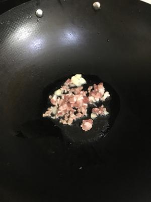 猪肝猪血汤   宝宝补铁专用汤的做法 步骤2