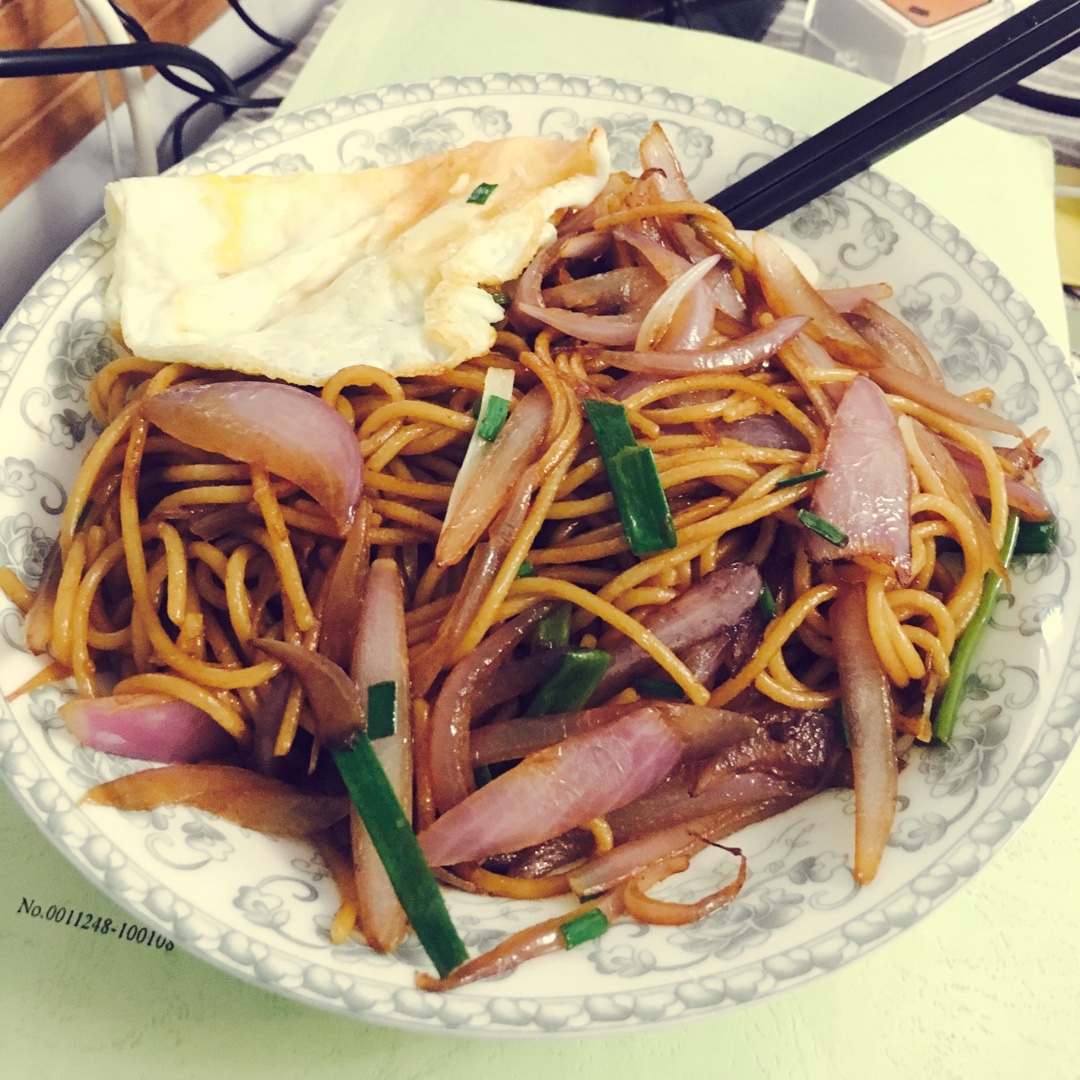 黑椒牛柳炒意面