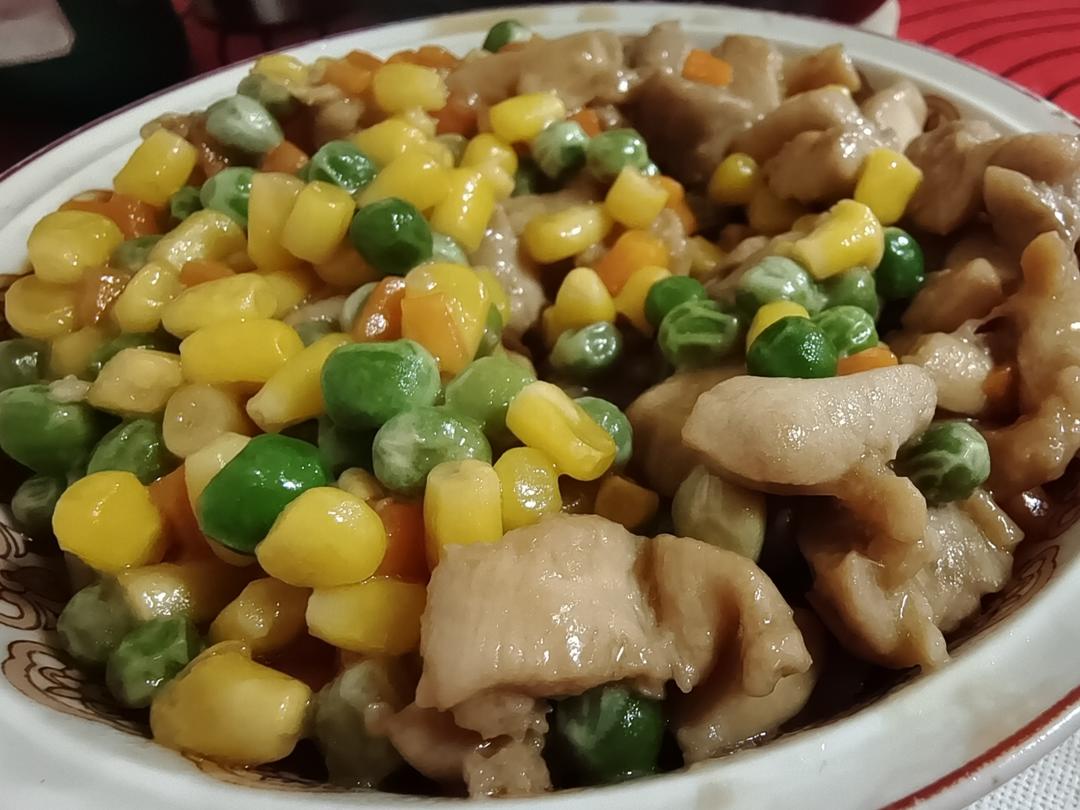 玉米鸡丁