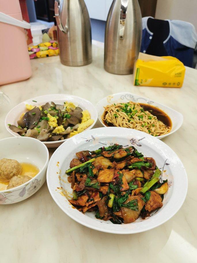 厨师长教你：“回锅肉”的正宗做法，先收藏