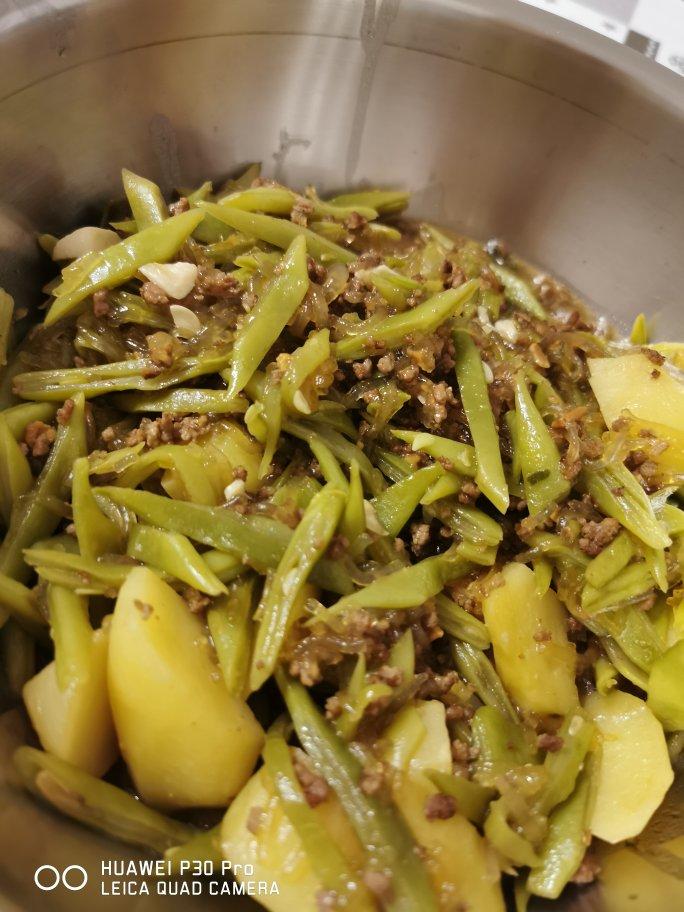 土豆豆角粉条炖肉
