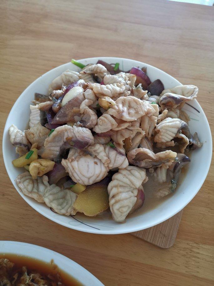 姜葱炒脆肉鲩