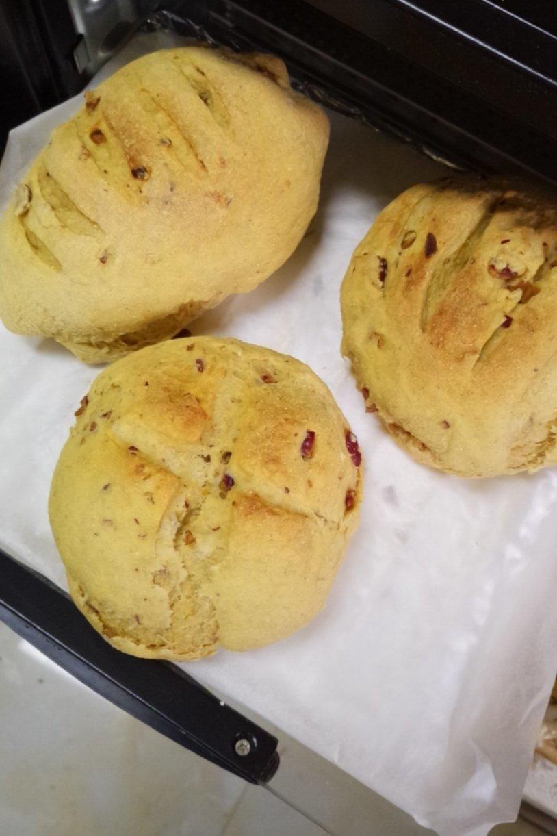 健康的玉米面粗粮早餐包