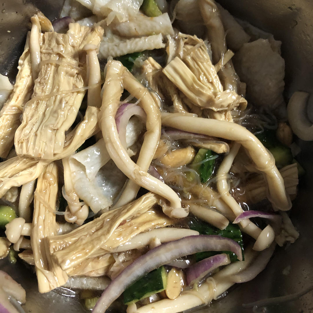 凉拌（腐竹木耳黄瓜）