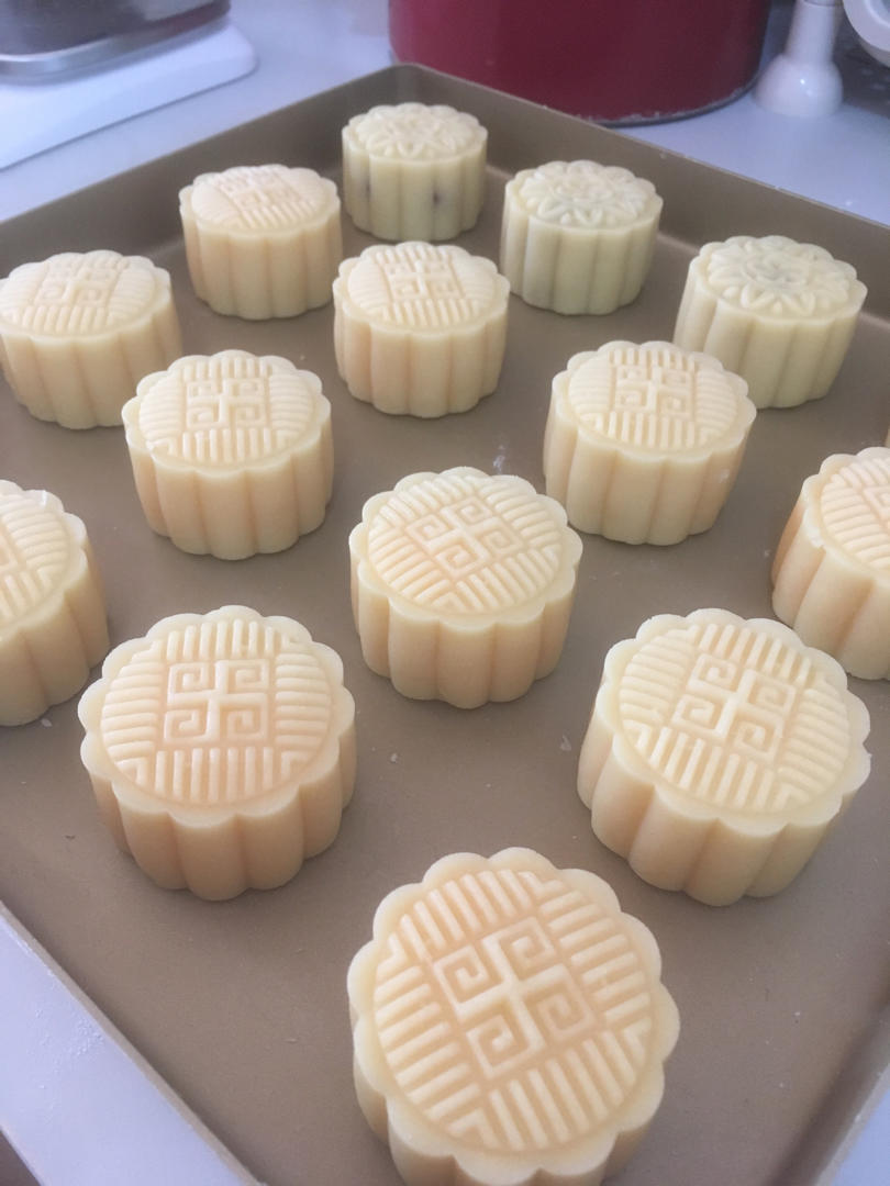 超虐的半岛酒店奶黄月饼（赖子自留帖）