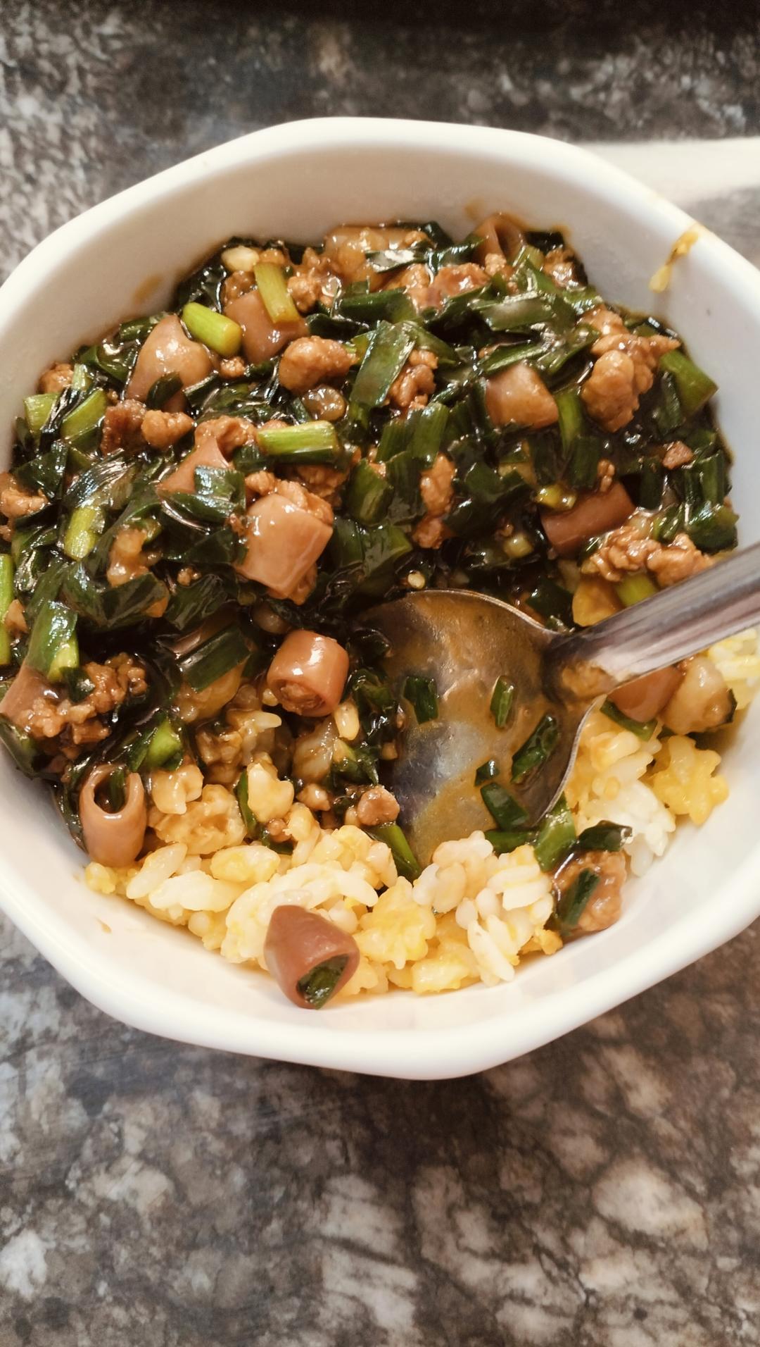 烟台海肠捞饭