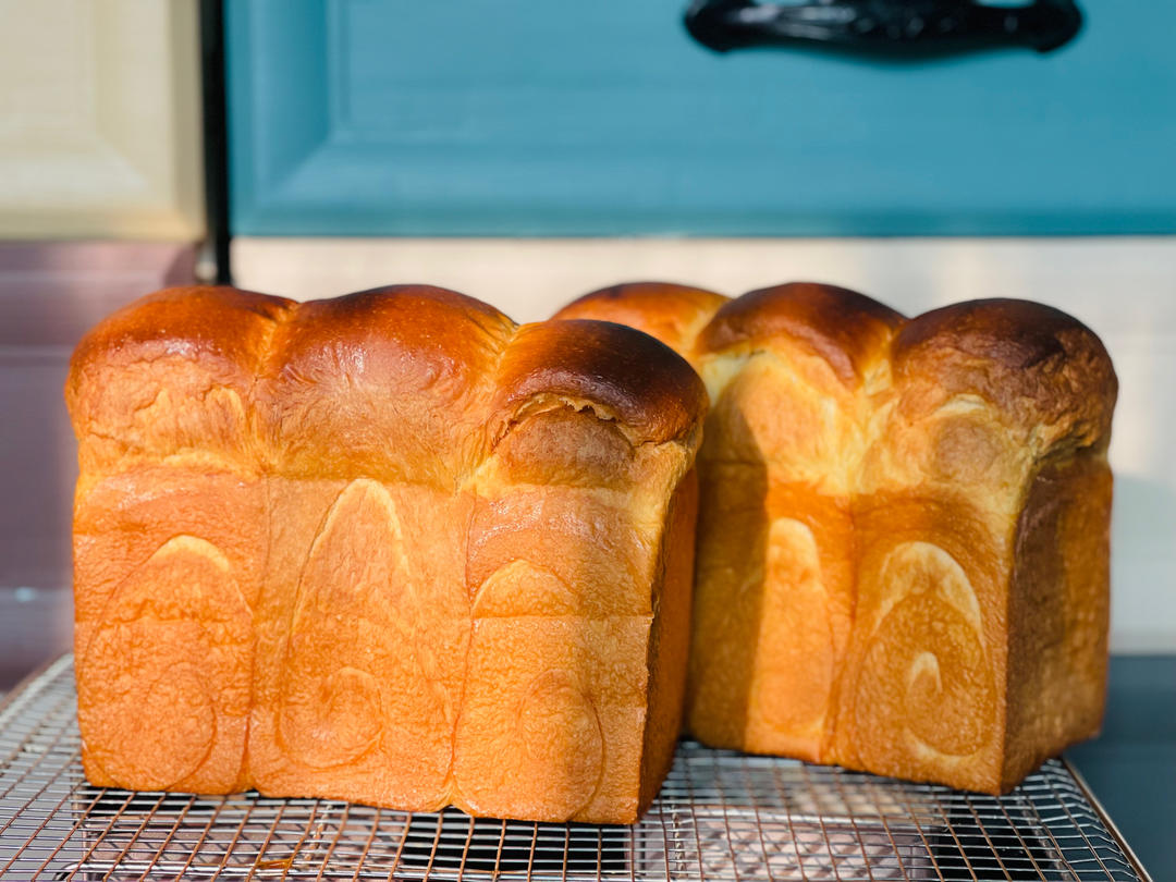 比中种还柔软的香醇面包——酸奶奶酪吐司（二奶吐司）