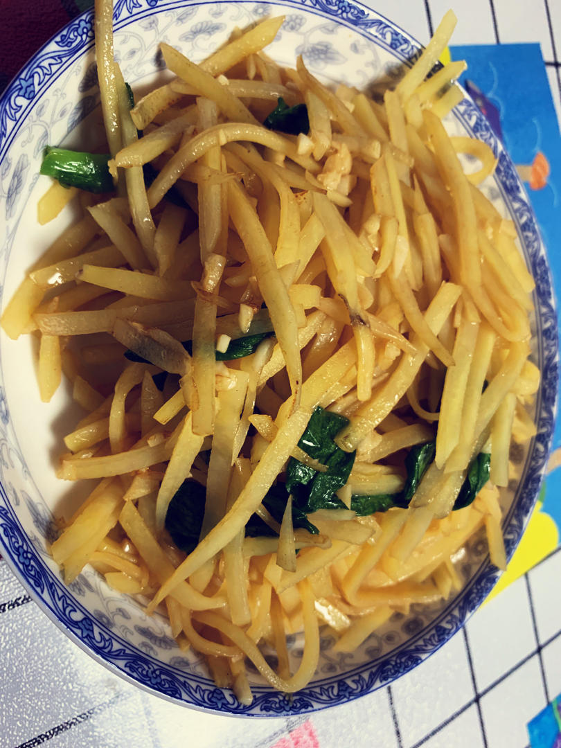 厨师长教你：“炝炒土豆丝”的家常做法，口感爽脆