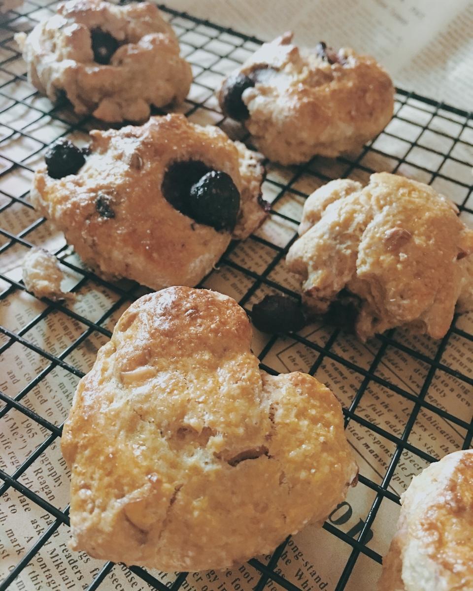 黑莓全麦早餐司康丨健康·烘焙<好好吃饭2>