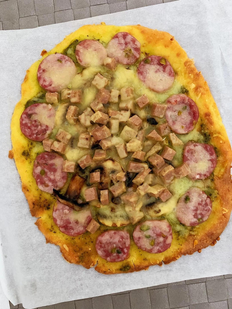 【生酮低碳】披萨pizza含马苏里拉版饼底