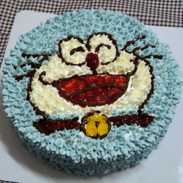 机器猫奶油蛋糕